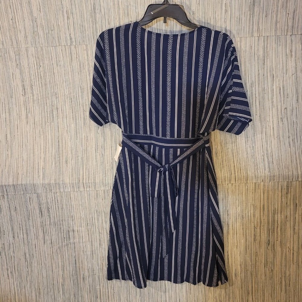 NWT Charlotte Russe V Neck Button Up Back Tie Striped Mini Dress Blue Size Small - Picture 7 of 12
